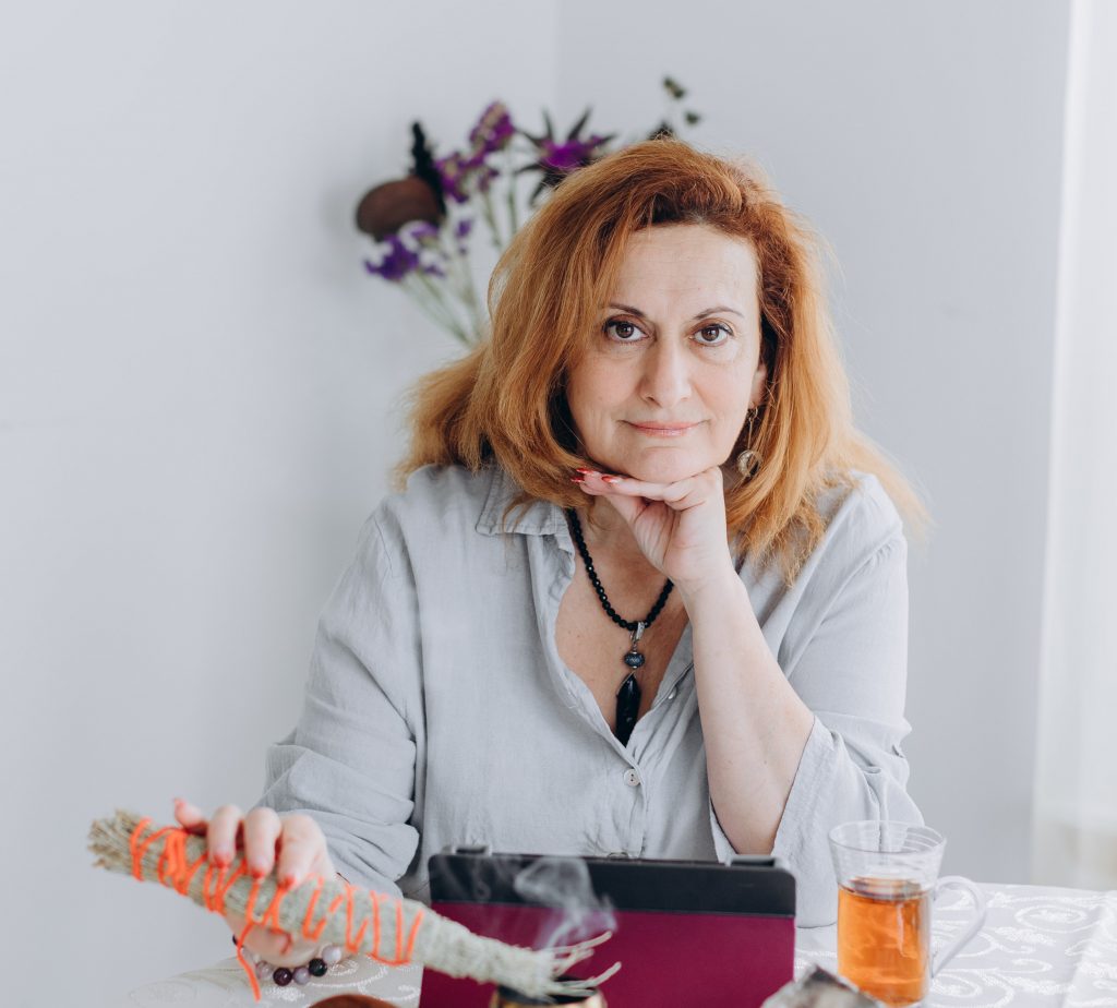 Nina RadaRaNi emotional healing coach